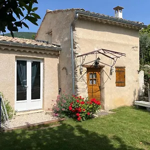 Hébergement de vacances Cabanon Entouré De Montagnes Et D'oliviers, Nyons