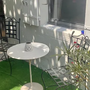 Hébergement de vacances Les Lauriers 3 Centre Avec Jardin, Nyons