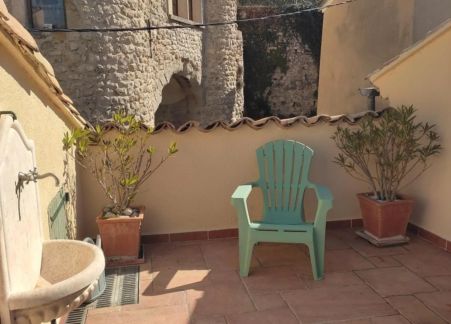 Amour De Provence Nyons 0*,  France